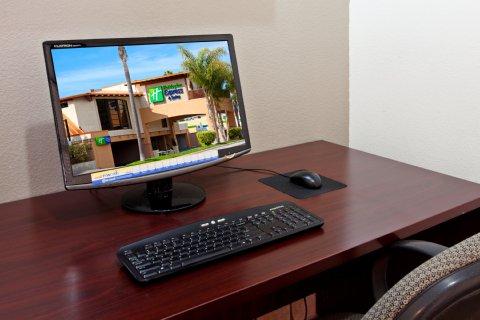 Express & Solana Beach-del Mar By Ihg