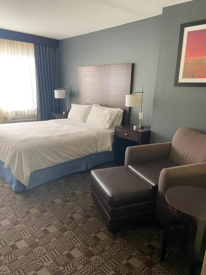 Express & Solana Beach-del Mar By Ihg Resort 3*