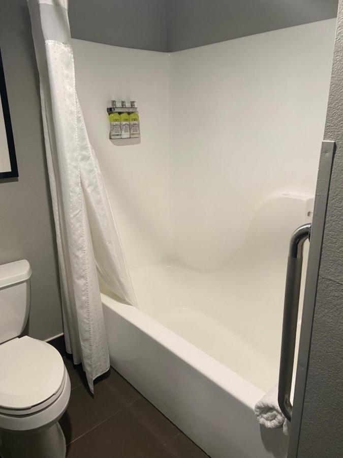Express & Solana Beach-del Mar By Ihg Resort