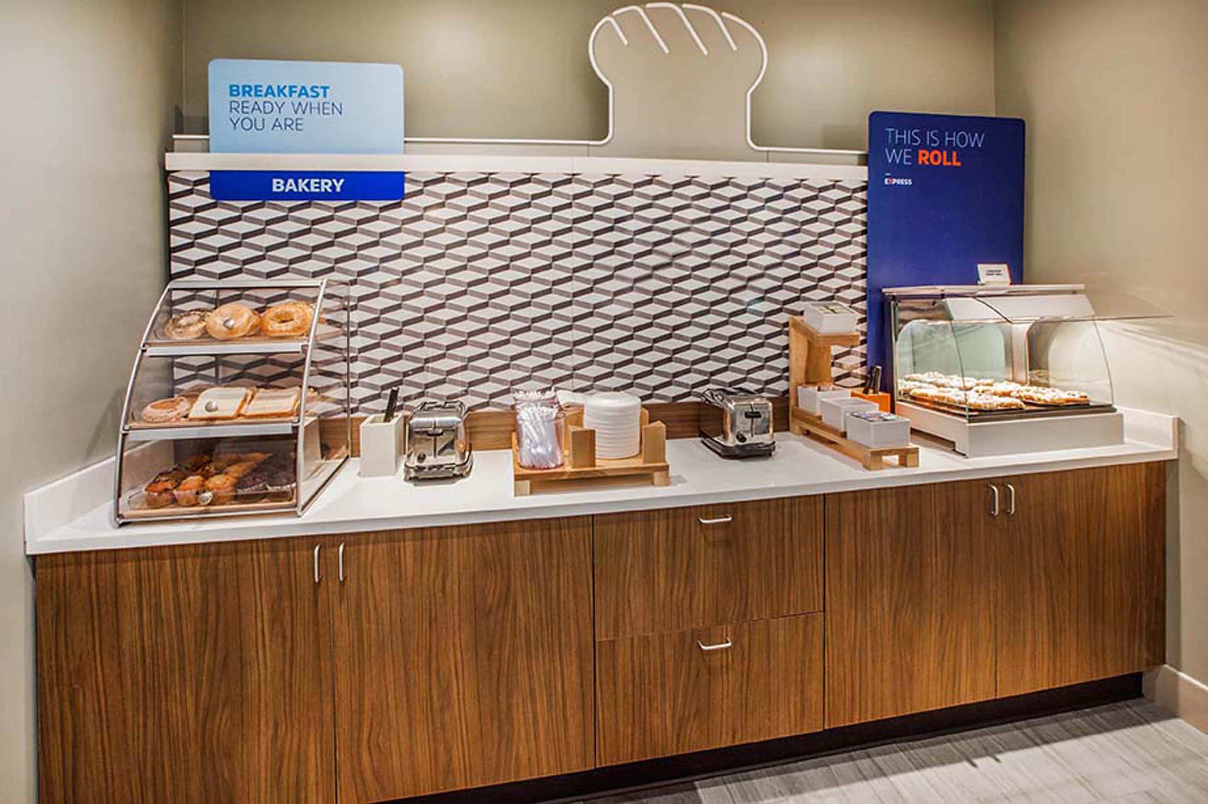 Express & Solana Beach-del Mar By Ihg Solana Beach