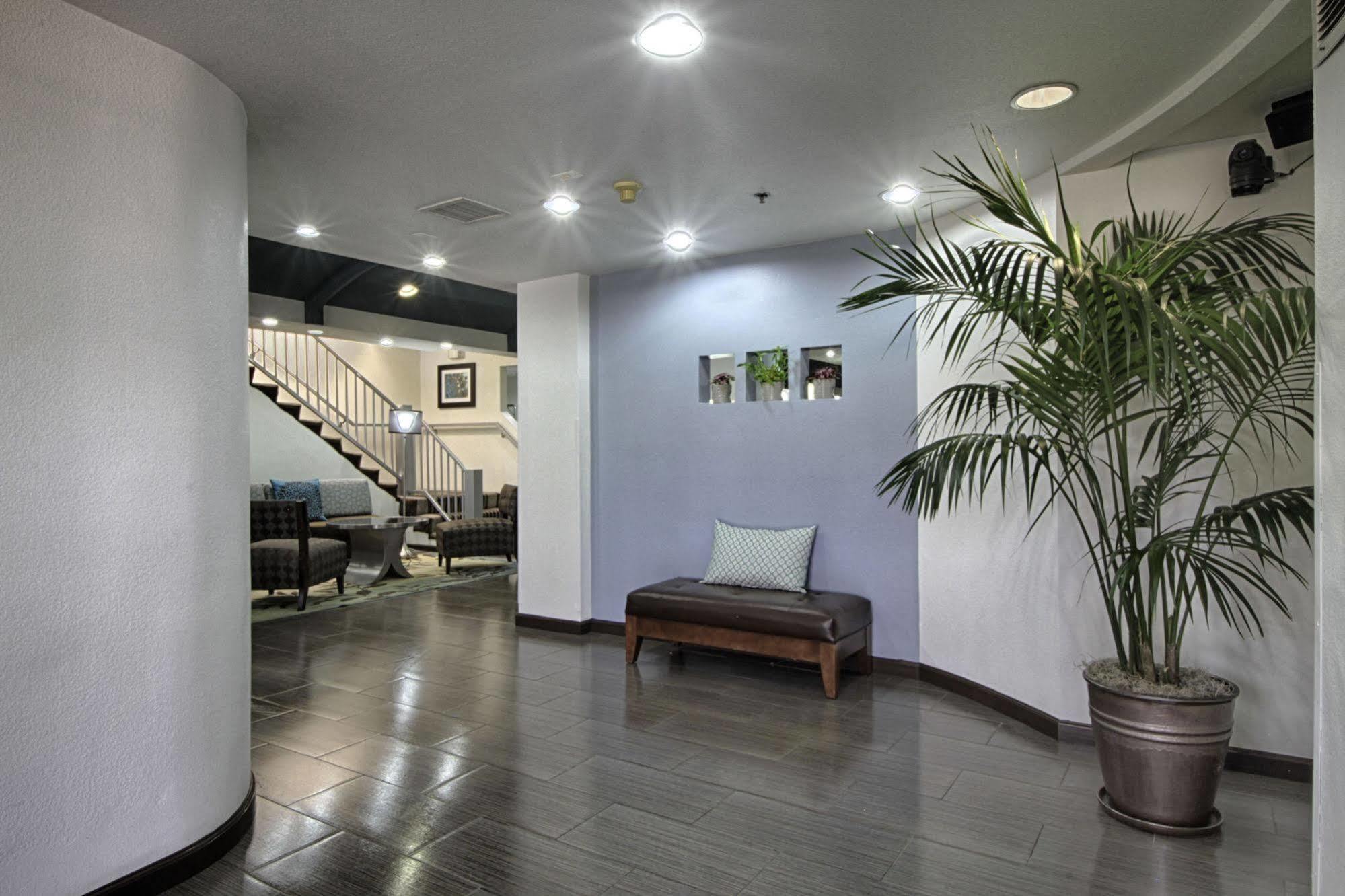 Resort Express & Solana Beach-del Mar By Ihg 3*